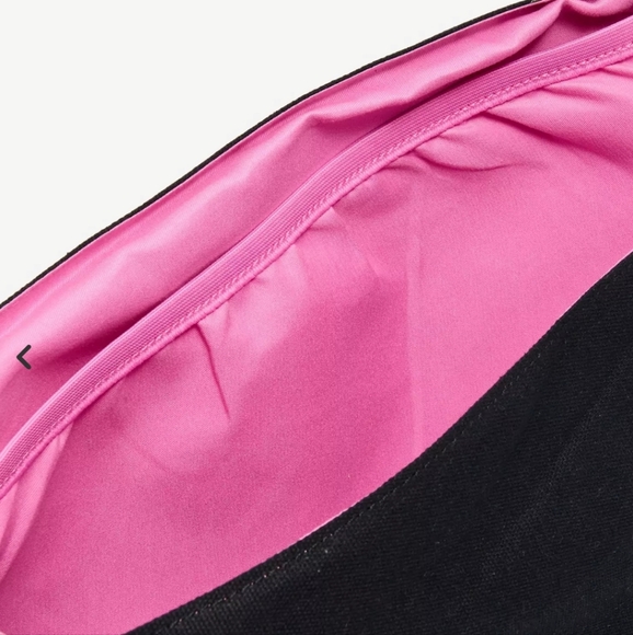 Monster High Draculaura Lace Up Messenger Bag - Picture 9 of 10